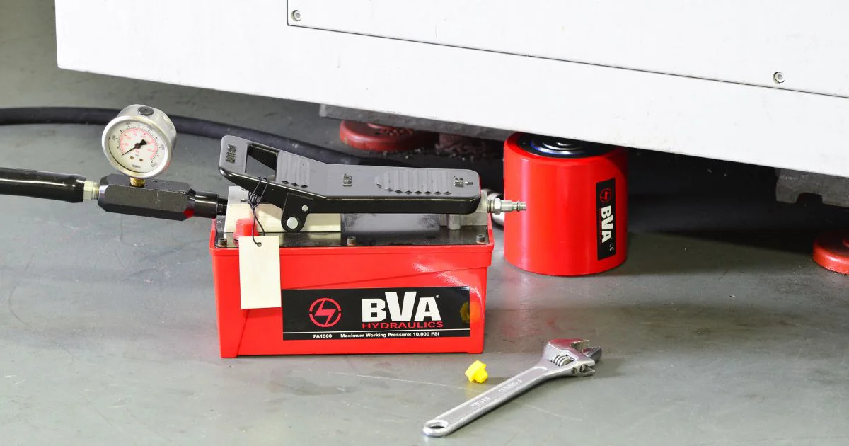 BVA Hydraulics pumppu ja sylinteri
